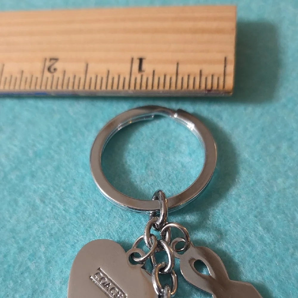 Coach Multi-Heart Red Keychain - Picture 12 of 13